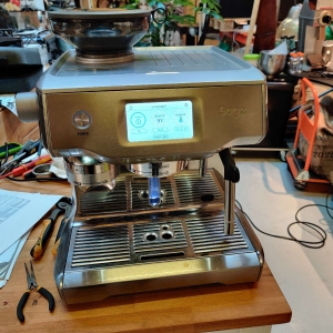 Reparation af SAGE kaffemaskine